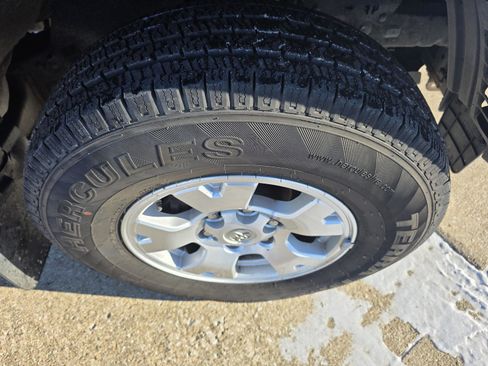 Used 2013 Toyota Tacoma 4x4 Access Cab V6 w/ SR5 Pkg image 45