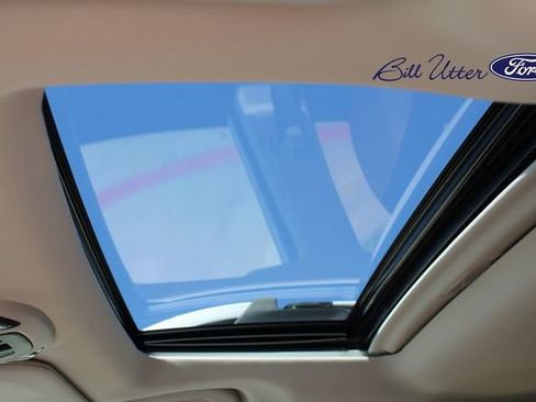 Used 2022 Subaru Outback Touring image 17