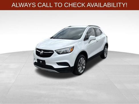 Used 2020 Buick Encore Preferred AWD/4WD image 3
