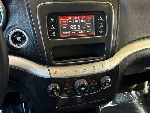 Used 2015 Dodge Journey American Value Package w/ Flexible Seating Group FWD image 22