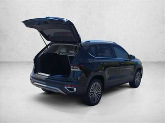 New 2026 Volkswagen Taos SE FWD video 2