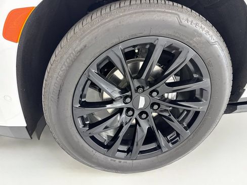 Used 2021 Cadillac Escalade ESV Sport w/ Driver Assist Tech Package AWD/4WD image 31