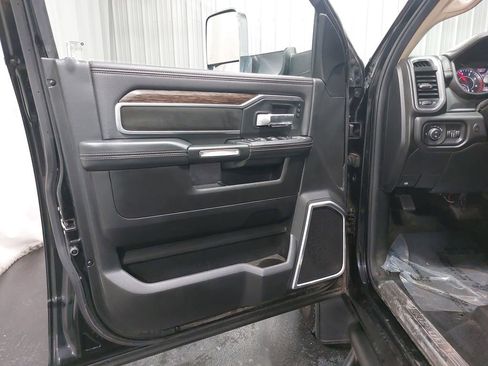 Used 2019 RAM 3500 Laramie image 27