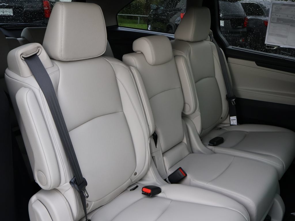 New 2027 Honda Odyssey EX-L image 12