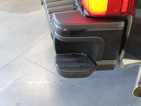 New 2026 Ford F350 Platinum image 17