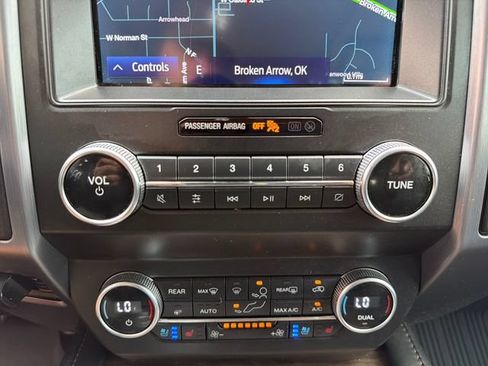 Used 2020 Ford Expedition Platinum AWD/4WD image 14