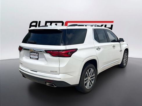 Used 2023 Chevrolet Traverse High Country w/ LPO, Floor Liner Package FWD image 7