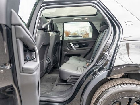 New 2025 Land Rover Discovery Sport S image 21