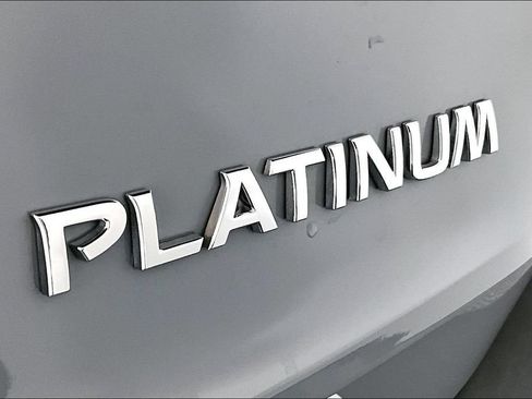Used 2023 Nissan Rogue Platinum w/ Platinum Premium Package FWD image 14