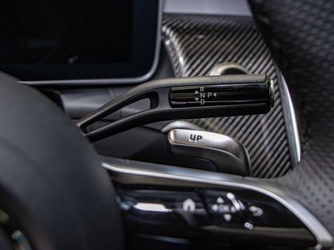 Certified 2025 Mercedes-Benz GLC 43 AMG 4MATIC image 17