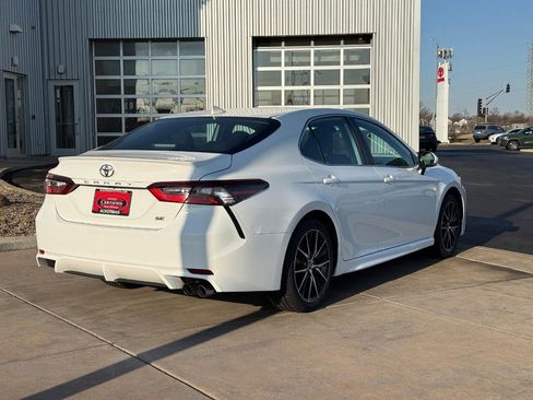 Certified 2024 Toyota Camry SE image 5