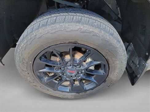 Used 2024 Toyota Tundra SR5 w/ SR5 Premium Package AWD/4WD image 9