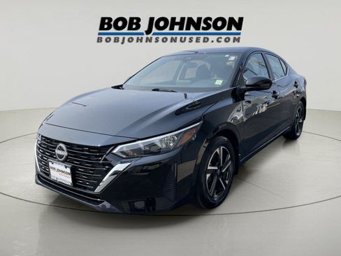 Used 2025 Nissan Sentra SV w/ All-Weather Package FWD image 3