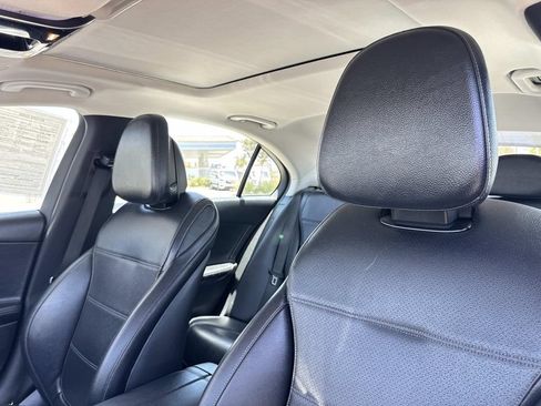 Used 2022 Mercedes-Benz C 300 Sedan image 22