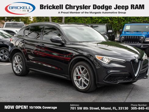 Used 2018 Alfa Romeo Stelvio Ti Sport image 3