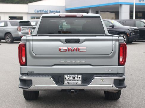 Used 2025 GMC Sierra 1500 SLT AWD/4WD image 6