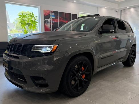 Used 2019 Jeep Grand Cherokee SRT AWD/4WD image 3