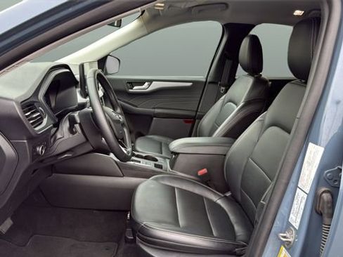 Used 2025 Ford Escape Platinum AWD/4WD image 14