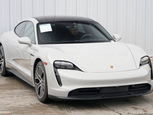 Used 2023 Porsche Taycan w/ Premium Package image 54