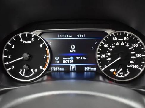 Used 2024 Nissan Altima 2.5 SV FWD image 26