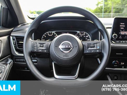 Used 2024 Nissan Rogue SV AWD/4WD image 24