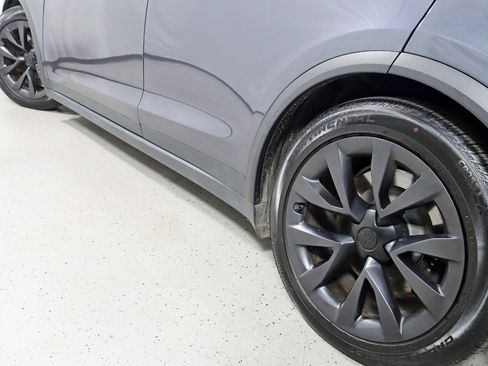 Used 2023 Tesla Model X AWD/4WD image 13