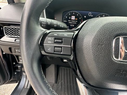 Used 2023 Honda Civic Touring image 27