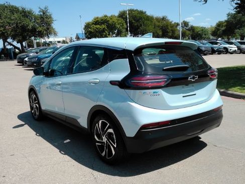 Used 2023 Chevrolet Bolt LT FWD image 11