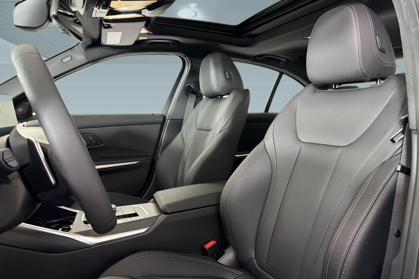 New 2026 BMW 330i Sedan w/ Premium Package RWD image 21