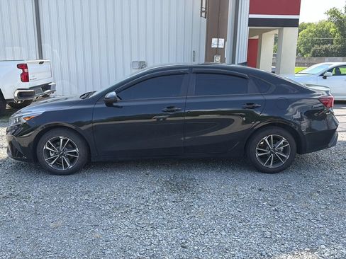 Used 2024 Kia Forte LXS FWD image 2