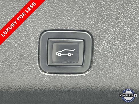 Used 2021 GMC Yukon XL Denali w/ Advanced Technology Package image 13