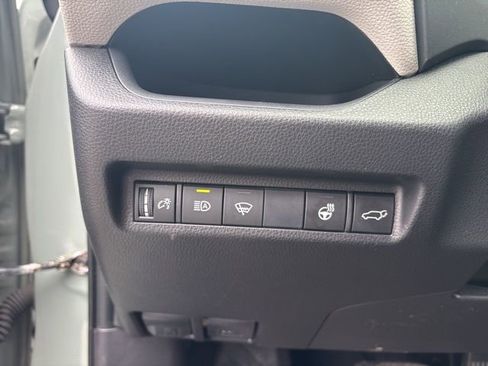 Used 2021 Toyota RAV4 XLE w/ Convenience Package image 41