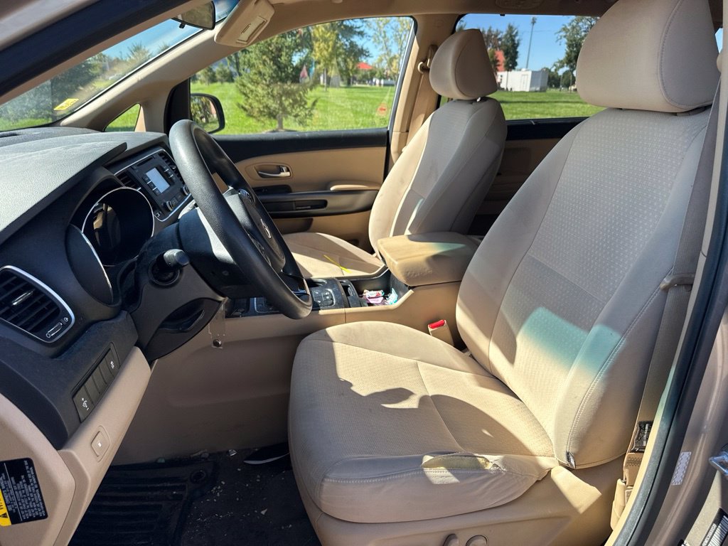 Used 2016 Kia Sedona LX w/ LX Convenience Package FWD image 15