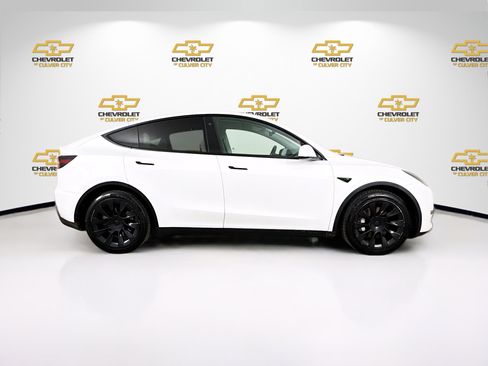 Used 2021 Tesla Model Y Long Range AWD/4WD image 8
