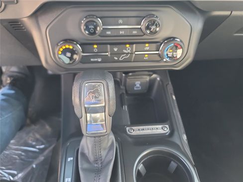 New 2025 Ford Bronco image 16