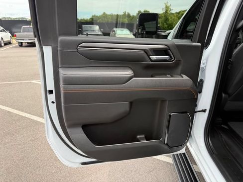 Used 2026 GMC Sierra 2500 AT4 w/ AT4 Premium Plus Package AWD/4WD image 22