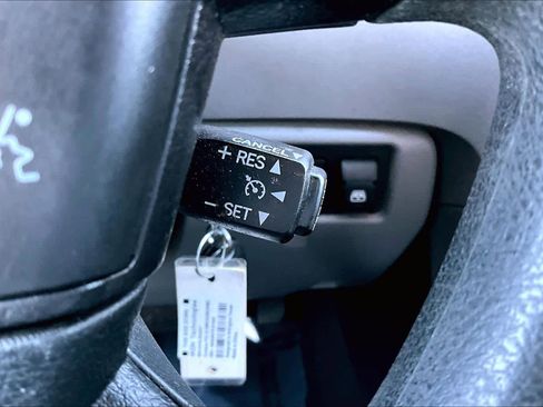 Used 2013 Toyota Tundra 2WD CrewMax image 34