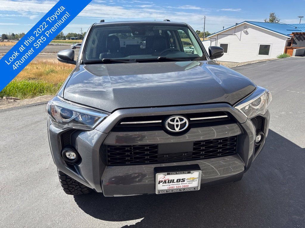 Used 2022 Toyota 4Runner SR5 Premium w/ Moonroof Package AWD/4WD image 3