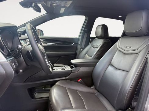 Certified 2024 Cadillac XT5 Premium Luxury AWD/4WD image 9