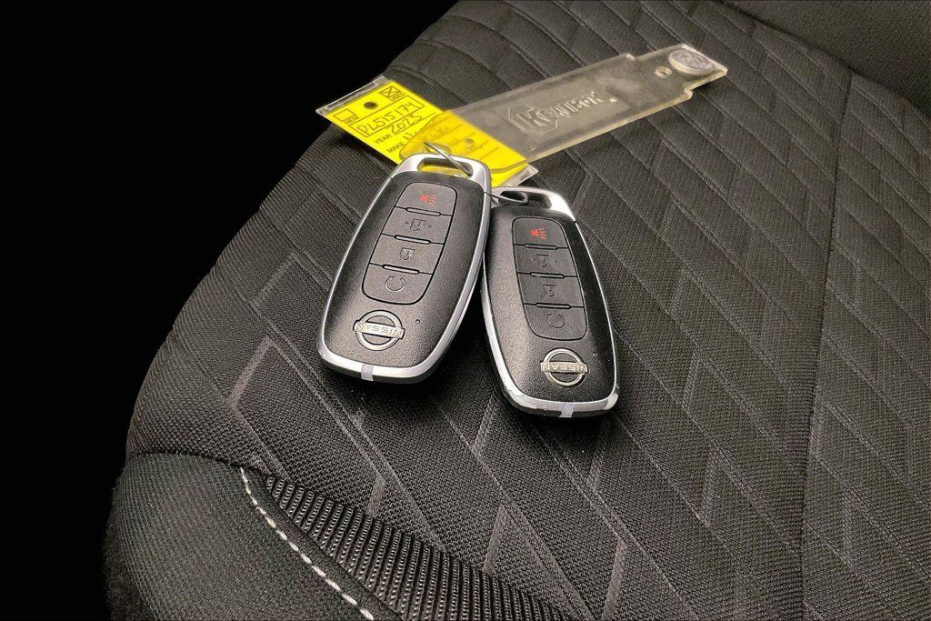 Used 2023 Nissan Kicks SV FWD image 12