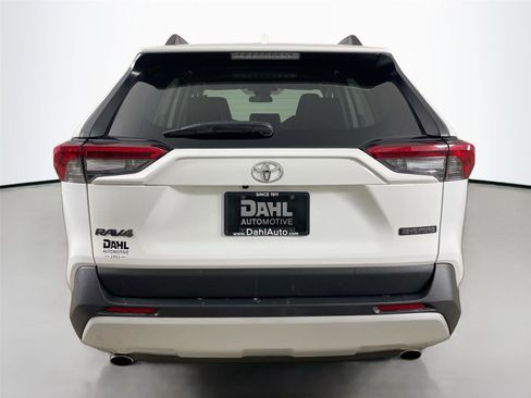 Used 2024 Toyota RAV4 Adventure image 6