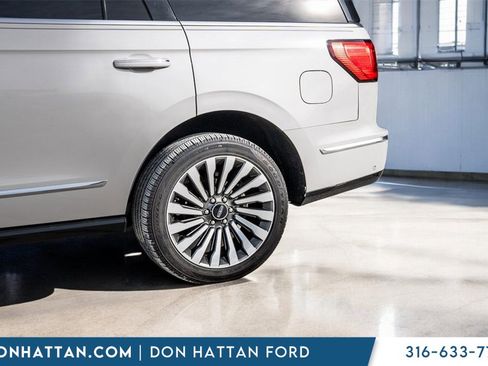 Used 2020 Lincoln Navigator Reserve w/ Luxury Package image 41