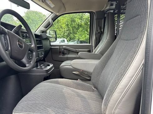 Used 2025 GMC Savana 2500 w/ Driver Convenience Package RWD image 27
