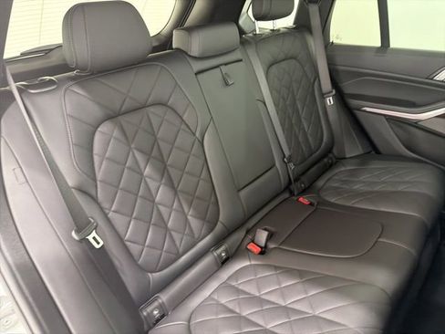 Certified 2023 BMW X5 xDrive40i w/ M Sport Package AWD/4WD image 22