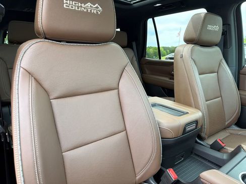 Used 2024 Chevrolet Tahoe High Country image 55