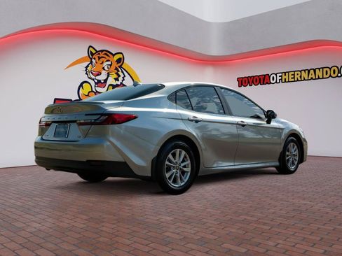Used 2025 Toyota Camry LE w/ Convenience Package FWD image 6