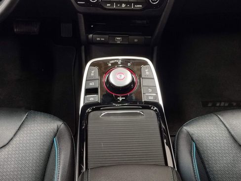 Used 2022 Kia Niro EX Premium image 38