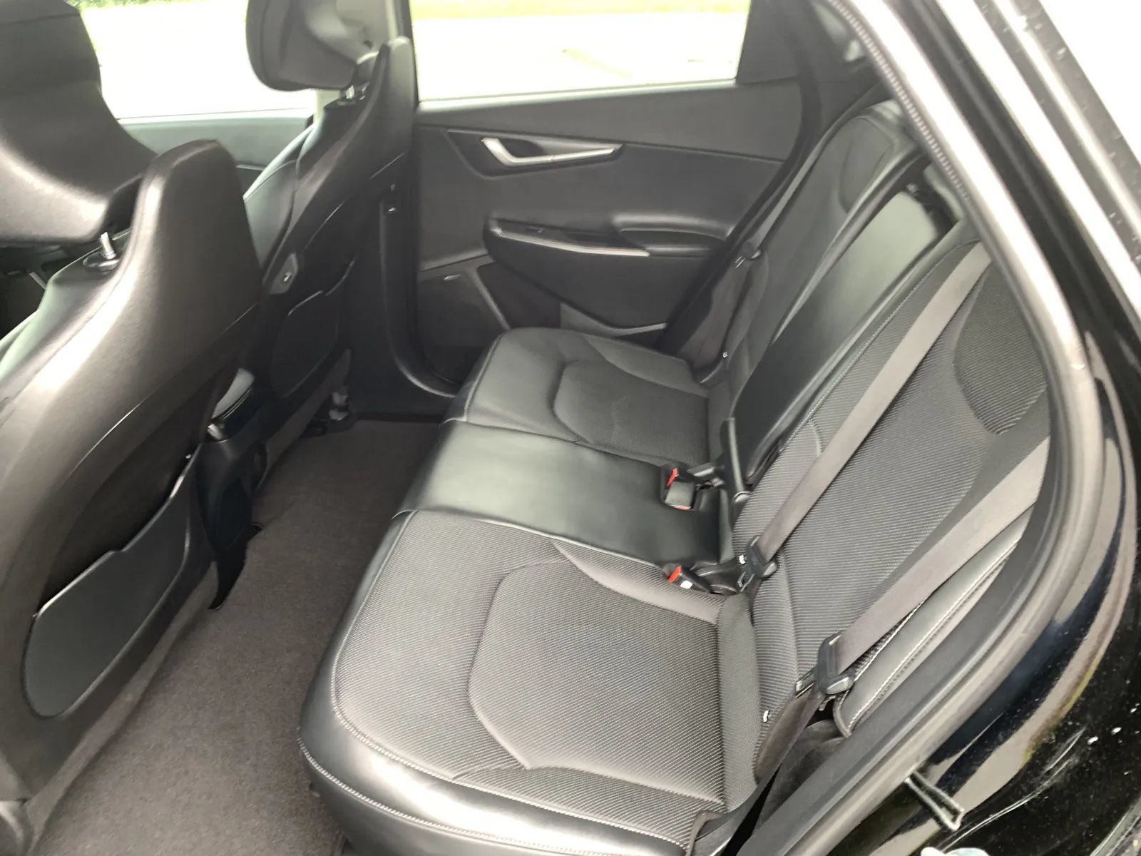 Used 2022 Kia EV6 Wind AWD/4WD image 29