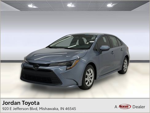 Used 2024 Toyota Corolla LE FWD image 1