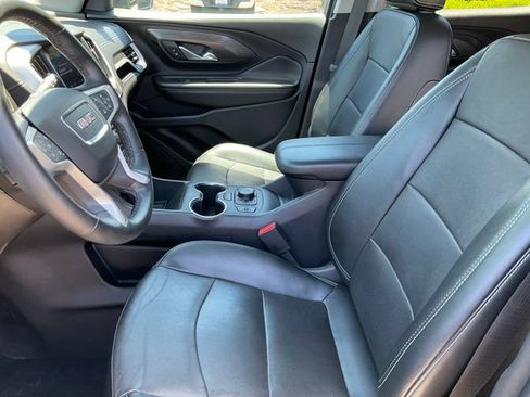 Used 2023 GMC Terrain SLT w/ Tech Package AWD/4WD image 5